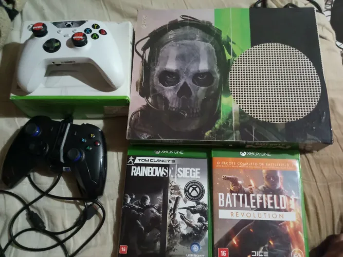 Vendo Xbox one s tudo perfeito