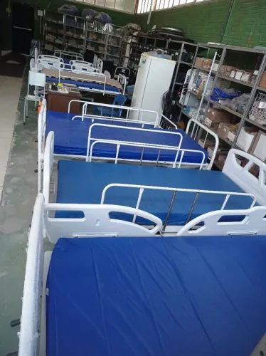 Cama hospitalar. vende, troca e conserta, novas e usadas)