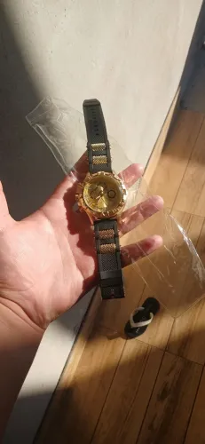 Relógio Masculino Dourado Fundo Dourado Pulseira Preta Esportivo