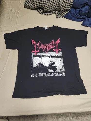 Camiseta mayhem