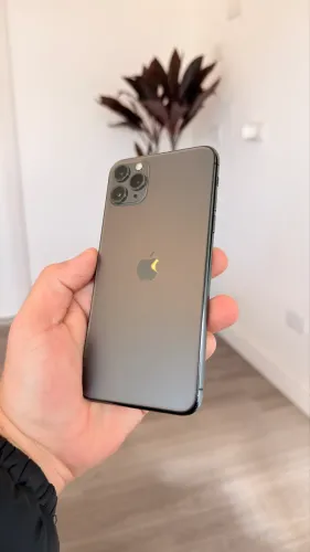 iPhone 11 Pro Max 64gb impecável 