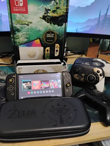 Nintendo Switch OLED edição especial Zelda na caixa + brindes