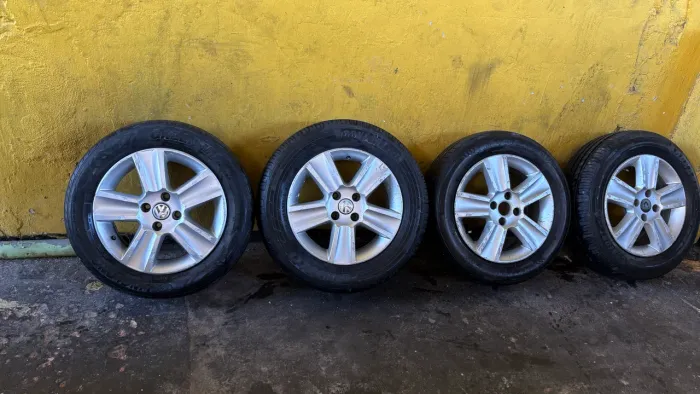Roda 15 saveiro Cross 