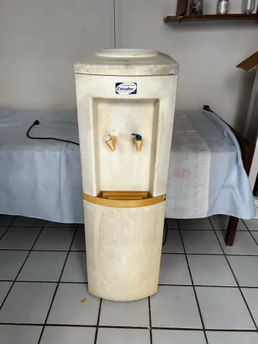 Bebedouro Coluna Gelágua