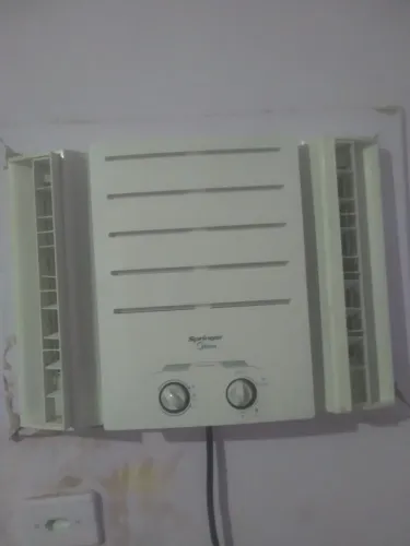 Ar condicionado de janela Springer mídia 10.000 BTUs 127 volts