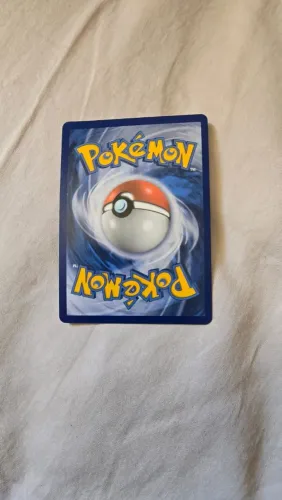 Vedo carta Pokémon pecharunt