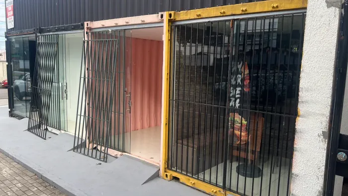 Lojas tipo Containers