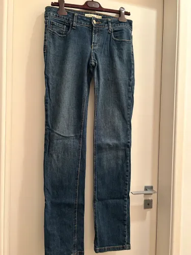 Calça jeans feminina da Zara