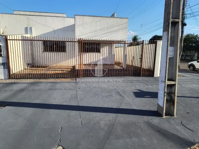 CASA DE 2 QUARTOS PARA LOCAÇÃO POR R$ 2.300,00 NO JD VIOLETAS EM SINOP/MT - GADANI IMÓVEIS