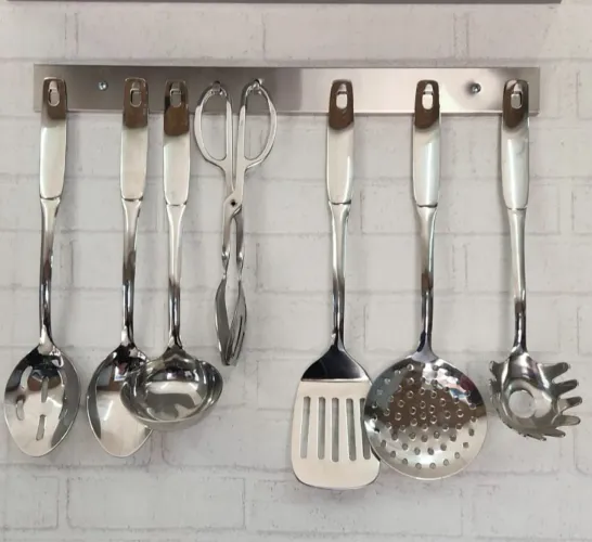 Vendo 7 peças em inox sem o suporte.