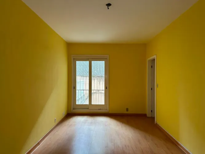 Clássico Apartamento no centro