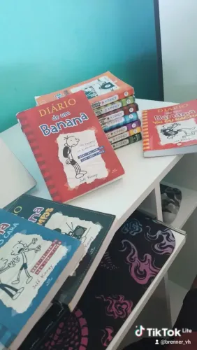 Diário de um banana 12 livros em ótimo estado pra sair rápido
