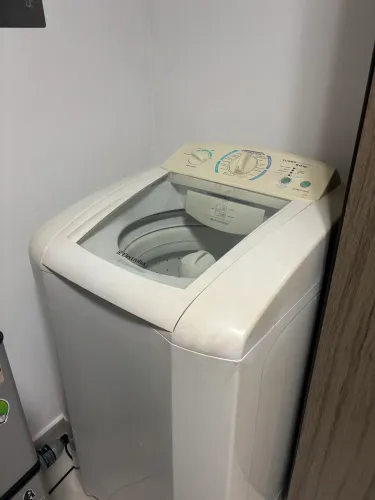 Máquina de Lavar Eletrolux 9 kg - Usada