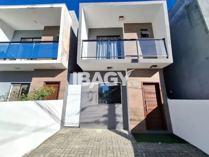 Excelente Casa 2 dormitório(s) em São João do Rio Vermelho - Florianópolis