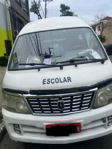 Jinbei Topic Escolar SL 2.2 8V/ 2.0 16V 4P 2011
