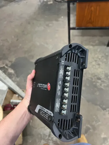 Amplificador/potencia HL800.4 stetsom