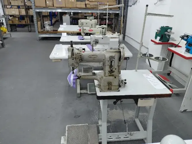 MAQUINA DE BRAÇO TRANSPORTE TRIPLO USADA  PFAFF 335-H3