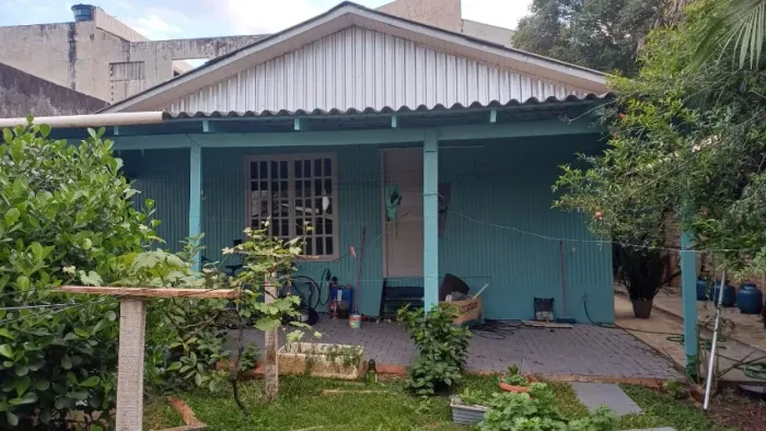 Casa de madeira para alugar na Vila Yolanda, Foz do Iguaçu