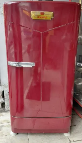 Geladeira Retrô Hotpoint.