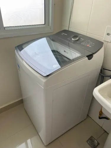 Máquina de lavar roupa Brastemp 13kg - nunca concertada