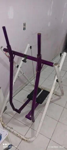 Equipamento mecânico de treino
