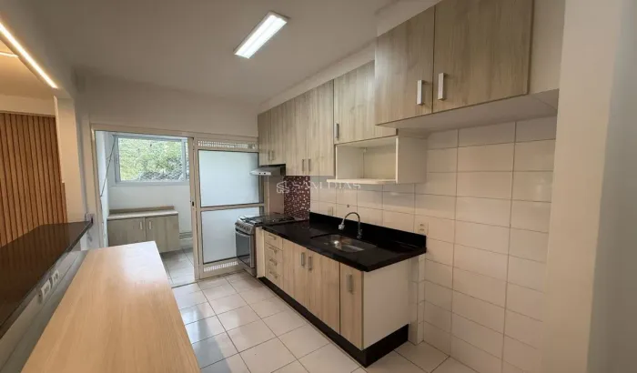 Apto em Santana de Parnaíba com 82 m² para locação