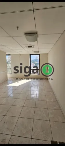 Sala Comercial para alugar no Morumbi (2 salas, 2 Vagas)