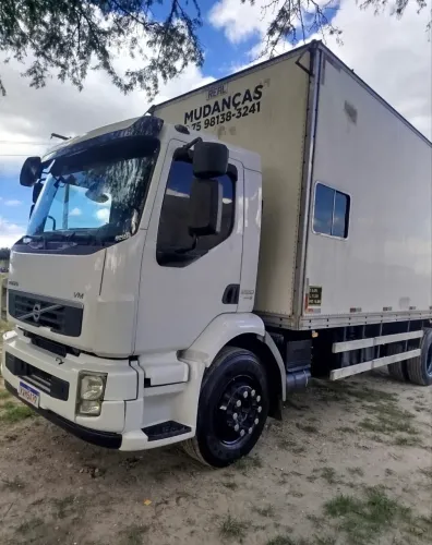 Caminhão Volvo