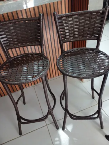 Vendo 4 banquetas 