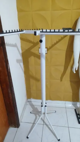 Arara para loja