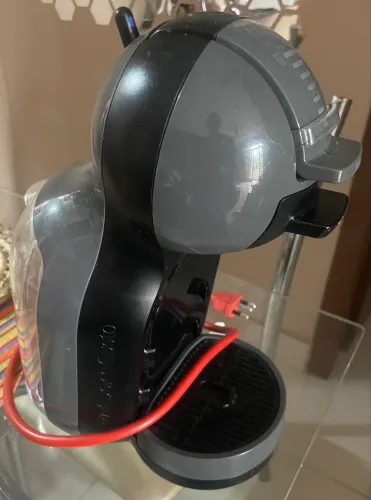 Cafeteira Dolce Gusto Mini Me preta 110v