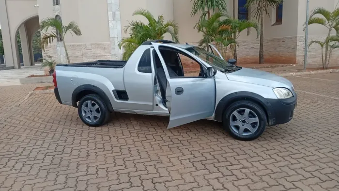 Chevrolet Montana 1.4 8V Conquest Econoflex 2P 2009