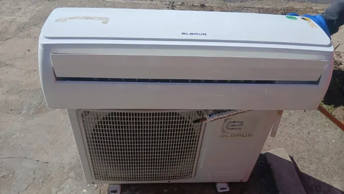 Ar condicionado de 24 mil bths semi novo