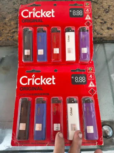 Cartela de isqueiro originais com 10 cada cartela