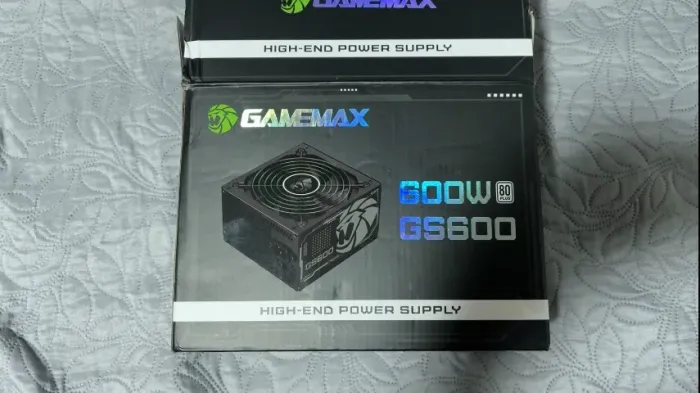 Fonte Gamemax GS600 600w - 80 Plus White