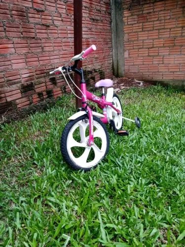 Bicicleta menina