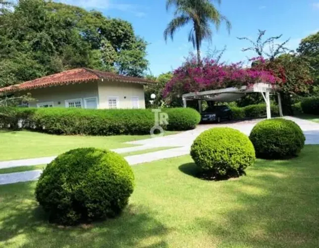 LINDA CASA A VENDA DE ALTO PADRÃO NO CONDOMINIO FAZENDA CAMPO VERDE - Jundiaí-