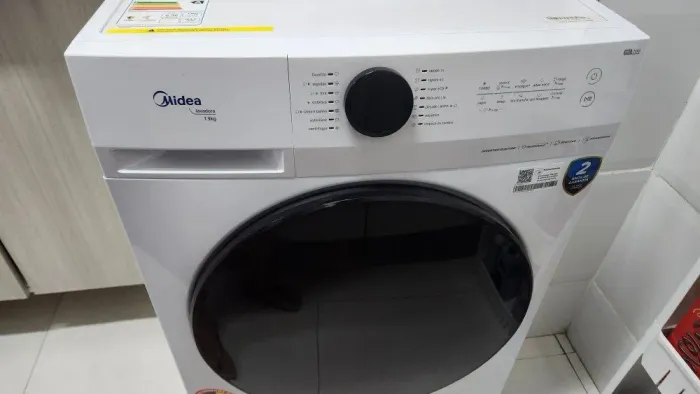 Máquina de Lavar 13kg Midea HealthGuard Titanium Conectada. Modelo MF200W130WB/WK-01.