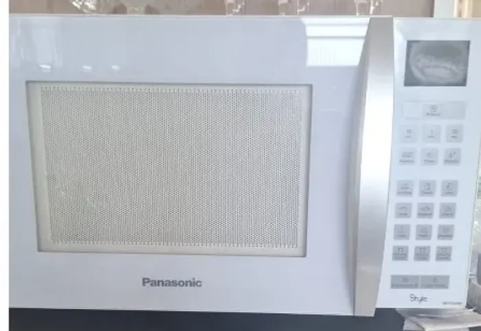 Micro-ondas Panasonic 34L Branco