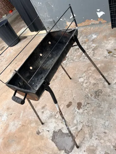 Churrasqueira Pernas Removíveis 