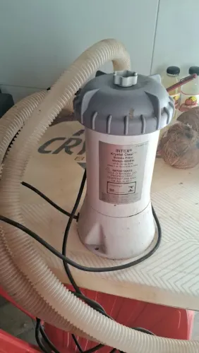 Bomba de limpar piscina