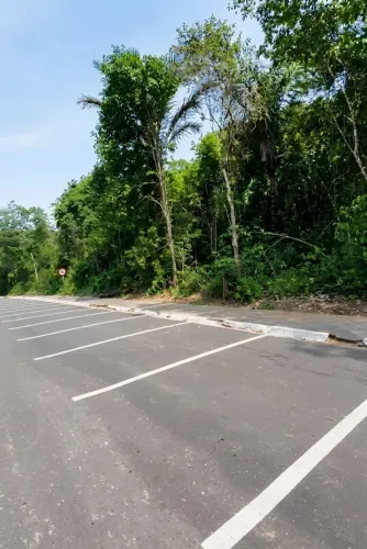 Vendo lote comercial 600 m², Presidente Figueiredo, Am.