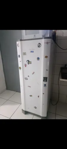 Geladeira Esmaltec
