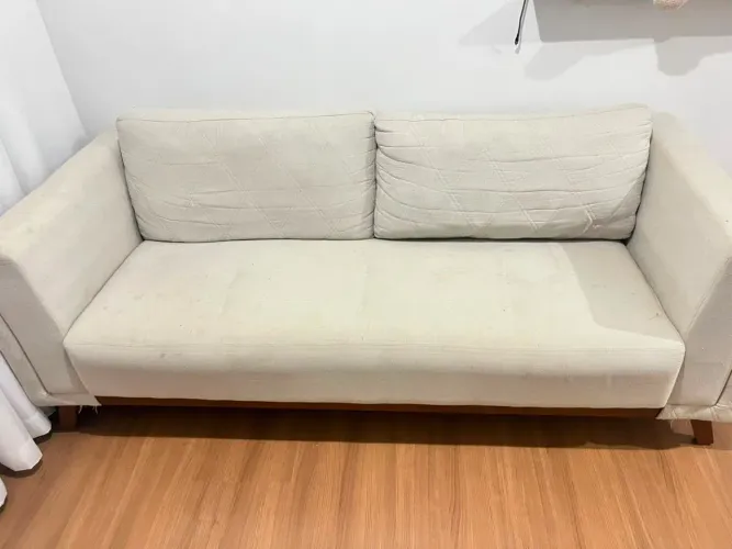 Sofa de linho 3 lugares.