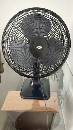 VENTILADOR DE MESA FAET SUPER CLIMA 127V - 3 VELOCIDADES