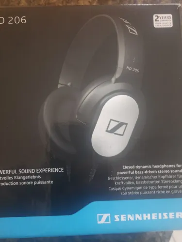 Fone de ouvido profissional Sennheiser novo na caixa.