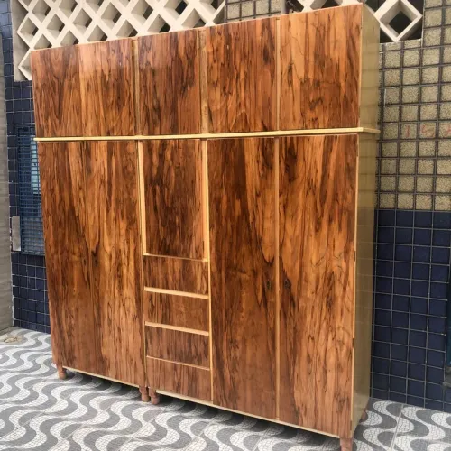 Guarda-roupa 10 portas
