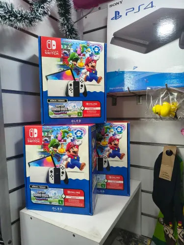 Vendo Nintendo Switch Oled Lacrado D-E-S-B-L-O-Q-U-E-A-D-O leia a descrição