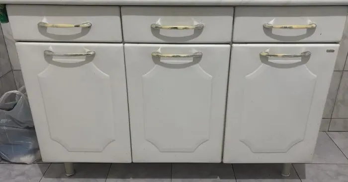 Armário balcão de ferro itatiaia com 3 portas e 3 gavetas