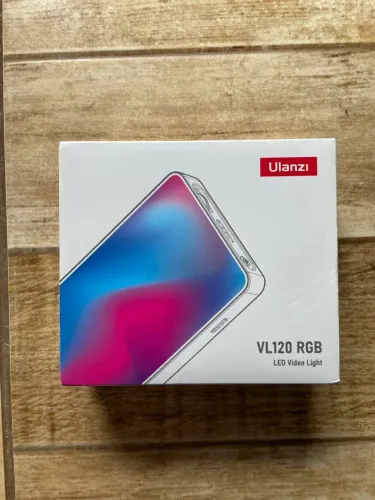 Led Portátil Ulanzi Vl120 RGB